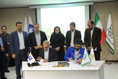 مراسم تحويل ۵۰۰ دستگاه تاكسی به شبكه تاكسی رانی