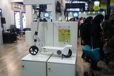 رونمایی از اسکوتر برقی در نمایشگاه بین المللی