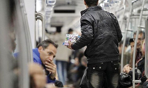 دستفروشی در مترو