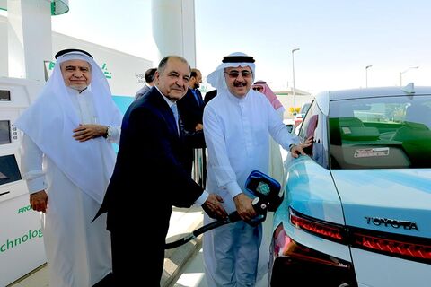 عربستان ‌سعودی در تولید خودروهای هیدروژنی سرمایه‌ گذاری کرده است