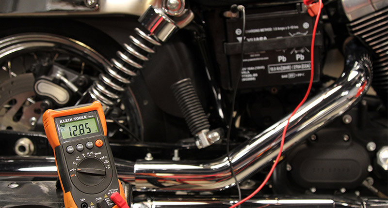 چرا نباید باتری فرسوده خودرو و موتورسیکلت را دور ریخت؟