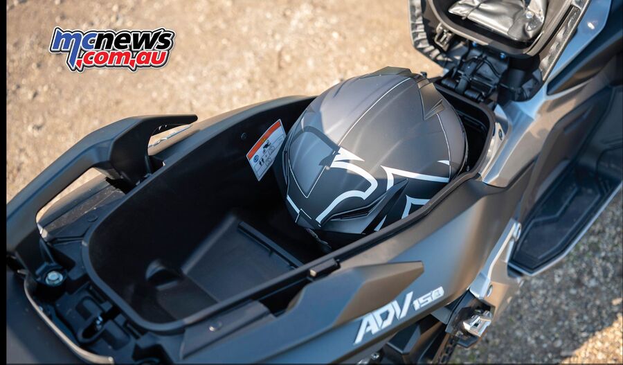 ADV150؛ اسکوتر ماجراجوی سامورایی!