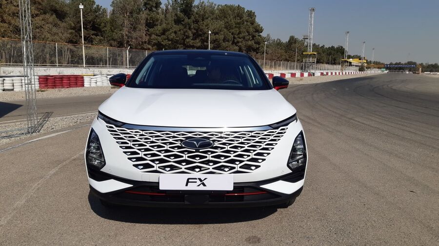 فونیکس FX؛ تجربهای متمایز از طراحی و شتاب