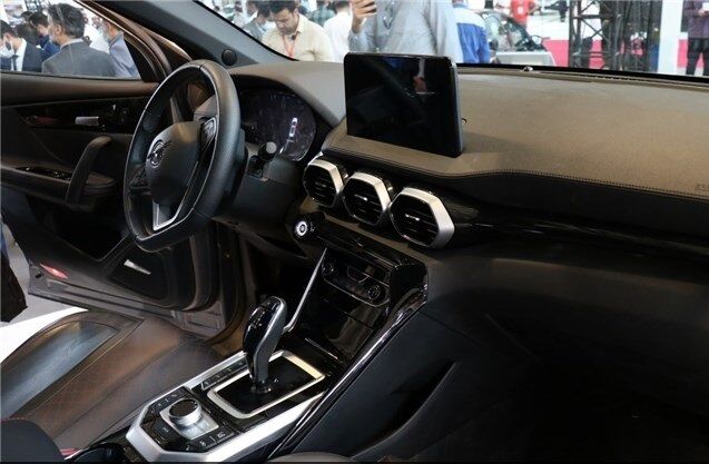 معرفی امکانات خودرو هایما 8S