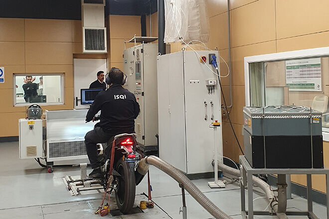 تست های سخت گیرانه ای برای قطعات خودرو انجام می شود!