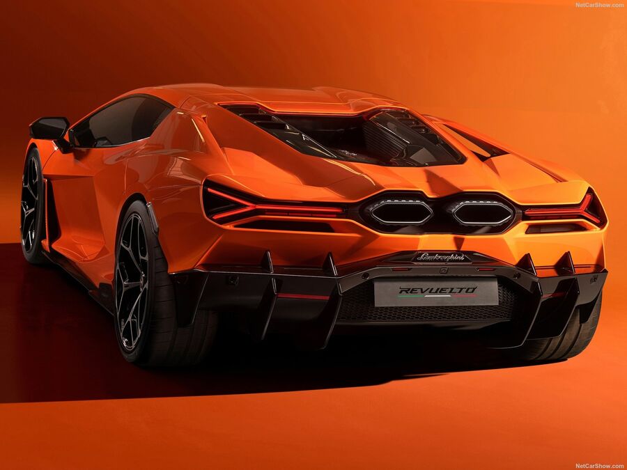 لامبورگینی جانشین لایق آونتادور را معرفی کرد