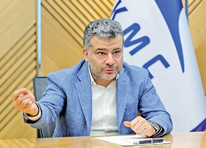 آغاز تولید انبوه خودرو برقی تمام ایرانی کرمان موتور از دی ماه