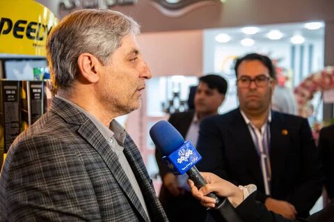 کاهش چشمگیر قاچاق و عرضه روغن موتورهای تقلبی در بازار محمدامیر نیکوهمت