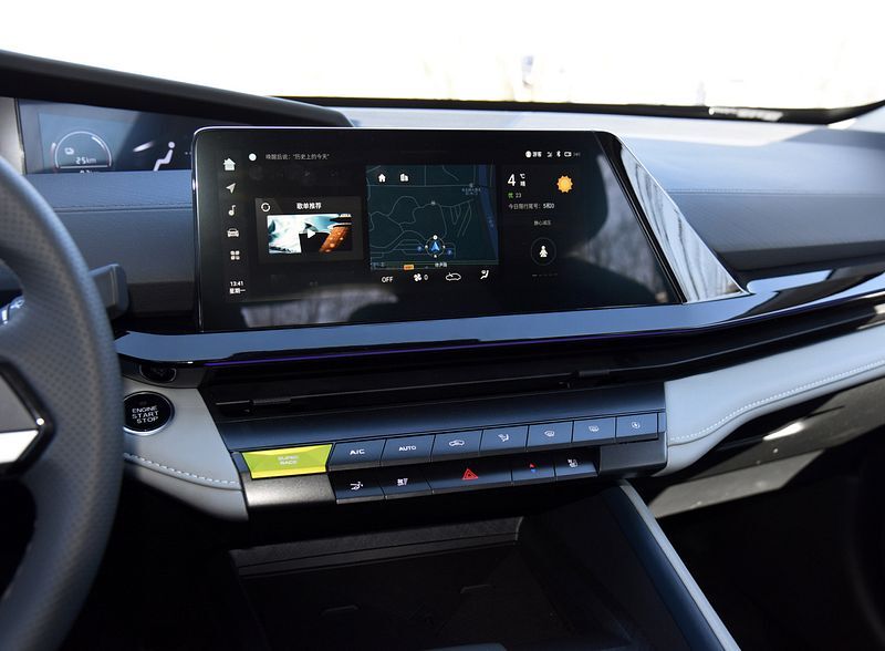 ورود نخستین سدان «PHEV» به بازار ایران توسط گروه سایپا