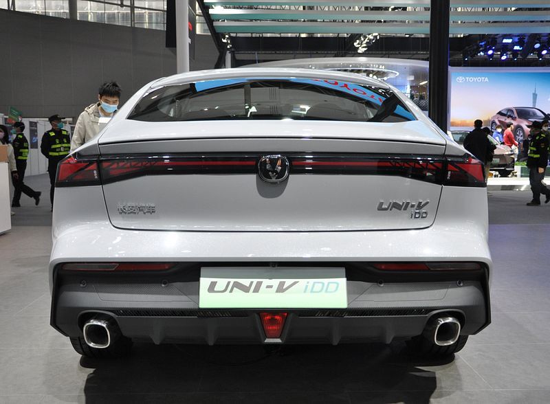 ورود نخستین سدان «PHEV» به بازار ایران توسط گروه سایپا