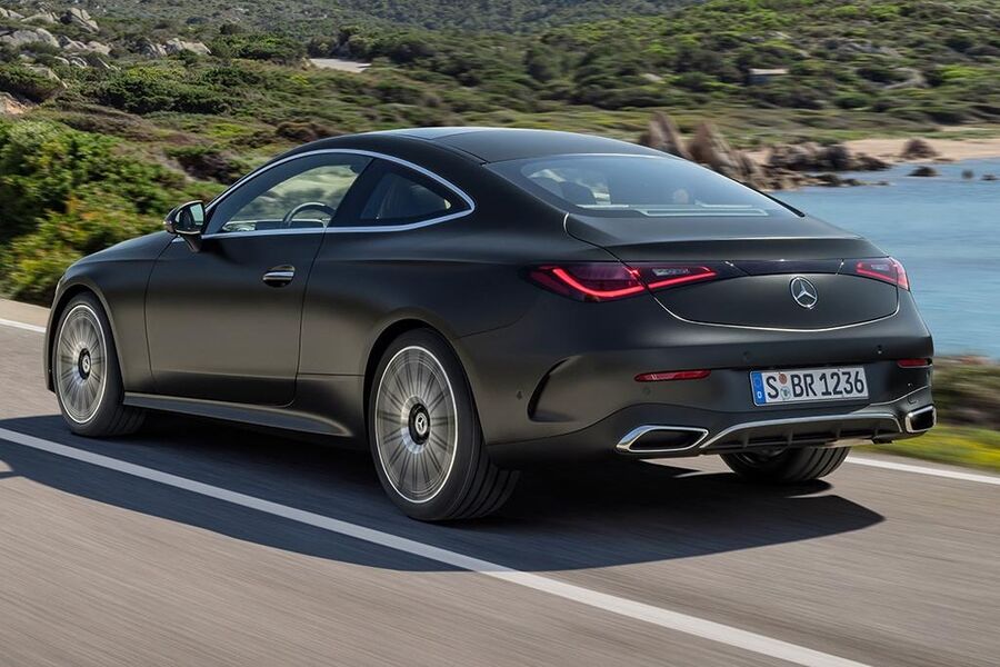 به شاهکار جدید دو در مرسدس بنز سلام کنید!