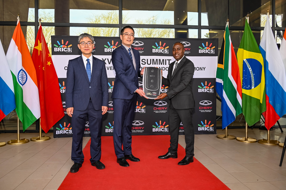 تیگو 8 پرو مکس در نشست سران قدرتهای نوظهور اقتصادی (BRICS)