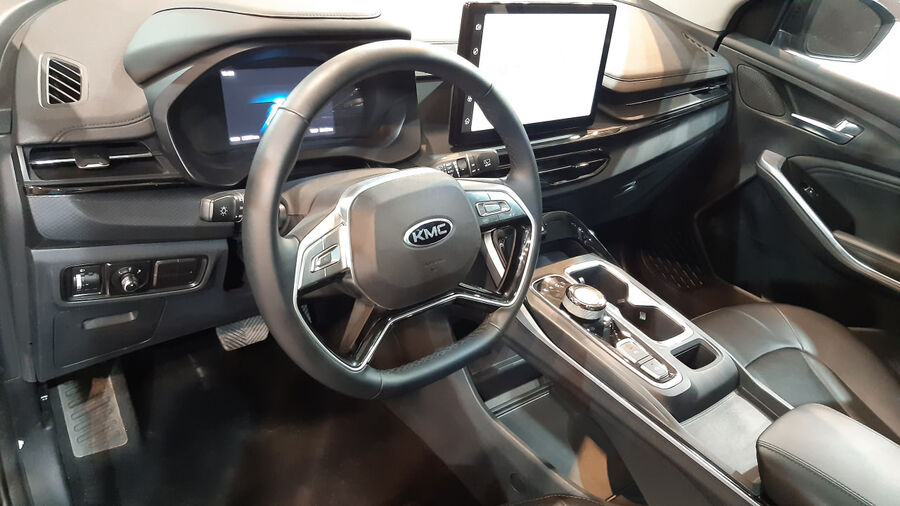 A۵ و X۵؛ رونمایی از دو محصول KMC در یک رویداد