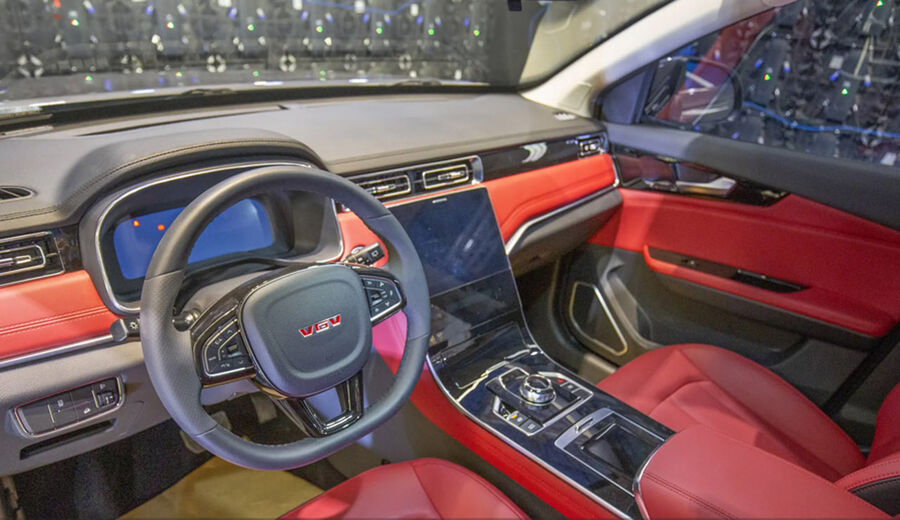 کراس اوور خانوادگی VGV U۷۵ پلاس به نمایشگاه مشهد آمد