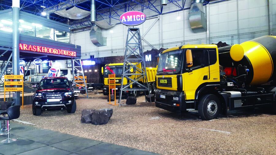 رونمایی های سازندگان خودروهای تجاری در نمایشگاه مشهد