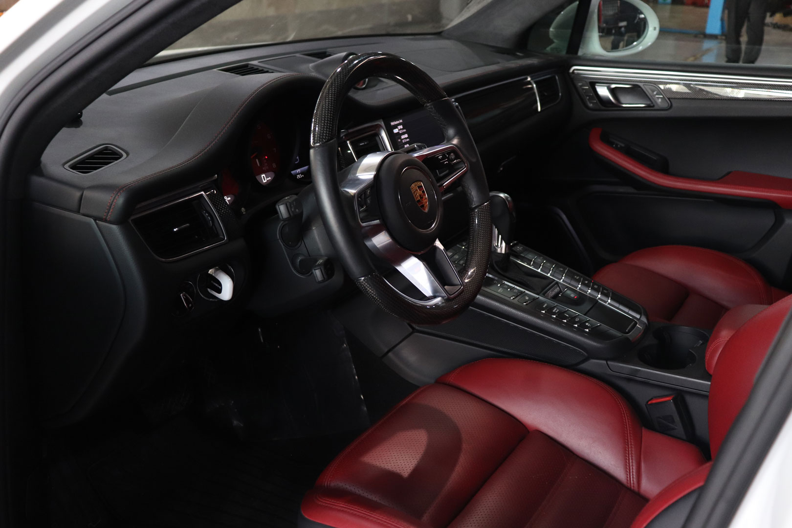 آشنایی با خودرو پورشه ماکان | تست و بررسی پورشه ماکان