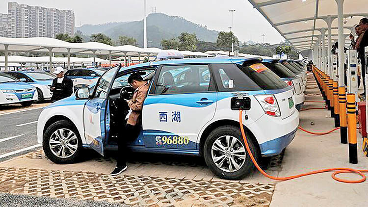 چین به دنبال تسلط جهانی بر بازار خودروهای برقی است