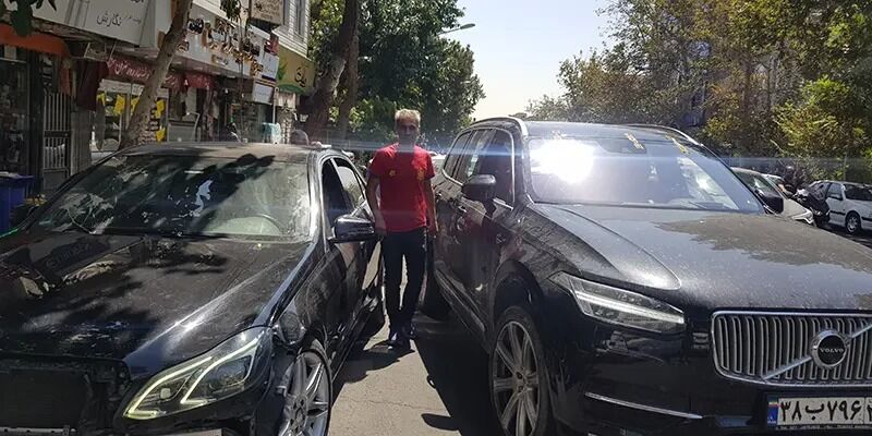 جنس شیشه اتومبیل