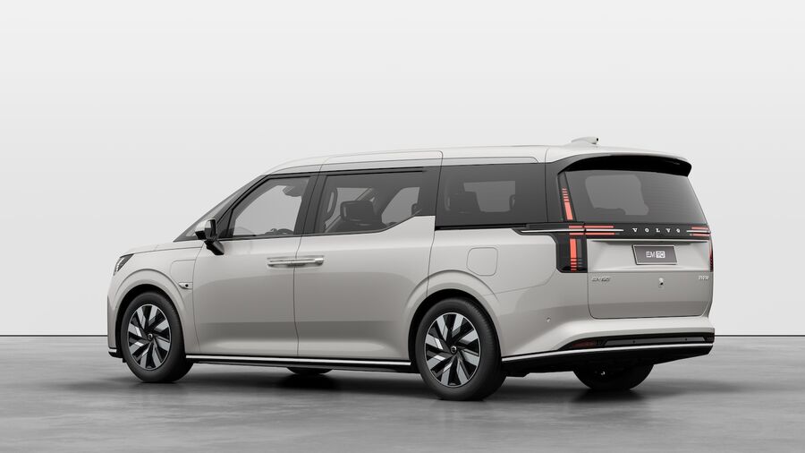 برگ برنده نخستین مینیون ولوو چیست؟