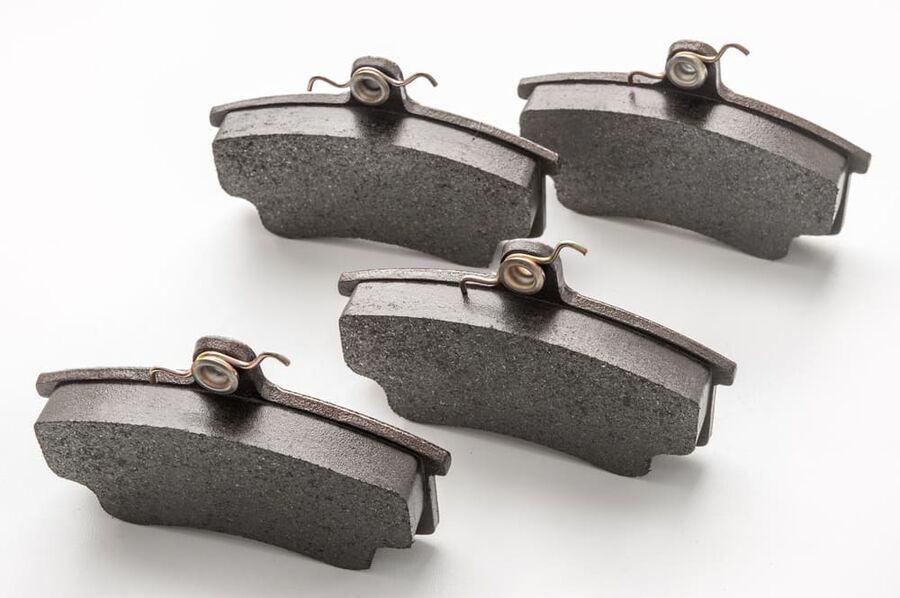 راهنمایی برای انتخاب بهترین لنت ترمز برای خودروی شما