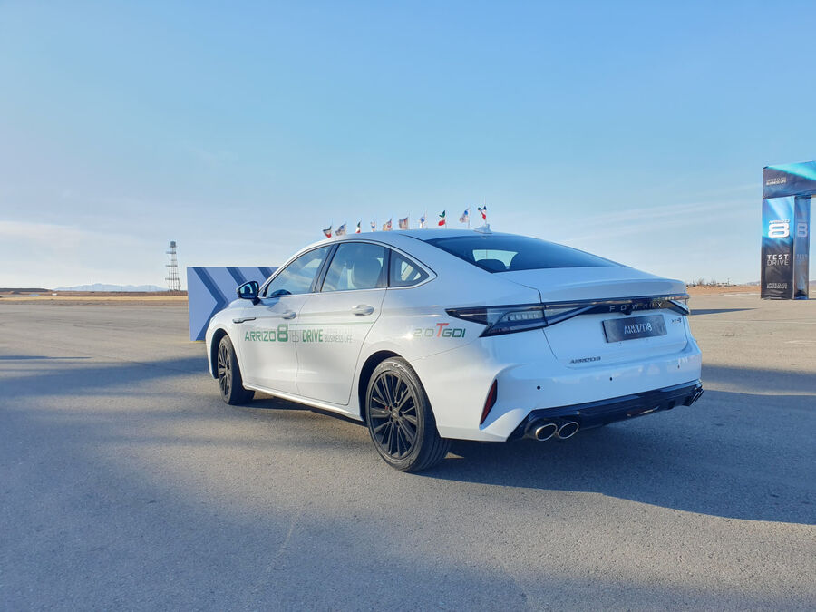 آریزو ۸؛ لوکسترین سدان بزرگ چینی