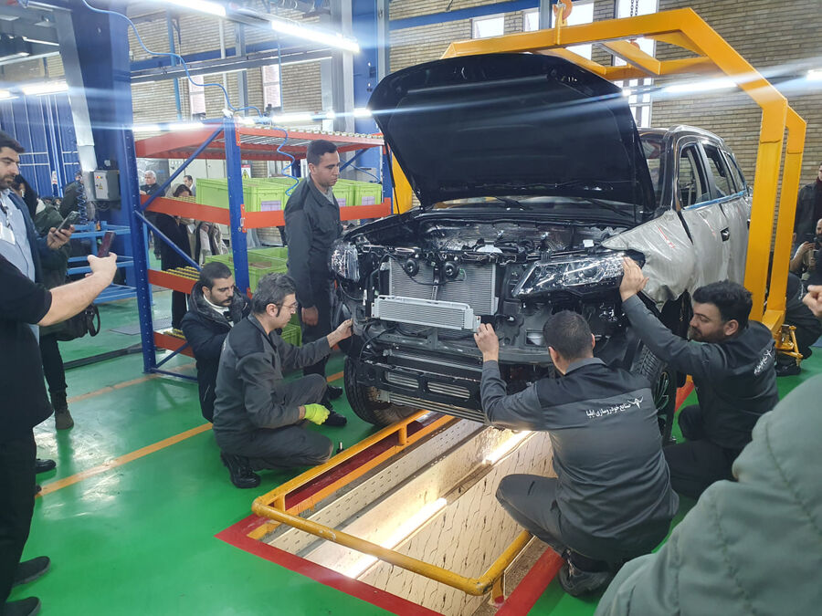 ١٢ خودرو در هرشیفت کاری با دقت تولید می شود