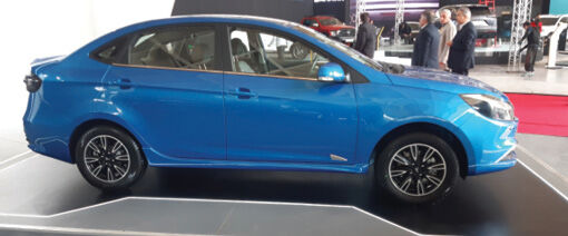 رونمایی از نسخه نهایی سدان ملی «ایگل» در نمایشگاه تهران