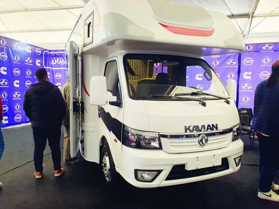 صفآرایی خودروهای کاروتجاری در پنجمین اتو اکسپو تهران