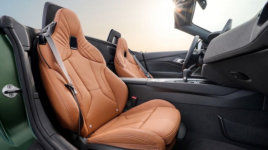 لباس تازه بر قامت خودرو دو درِ بامو