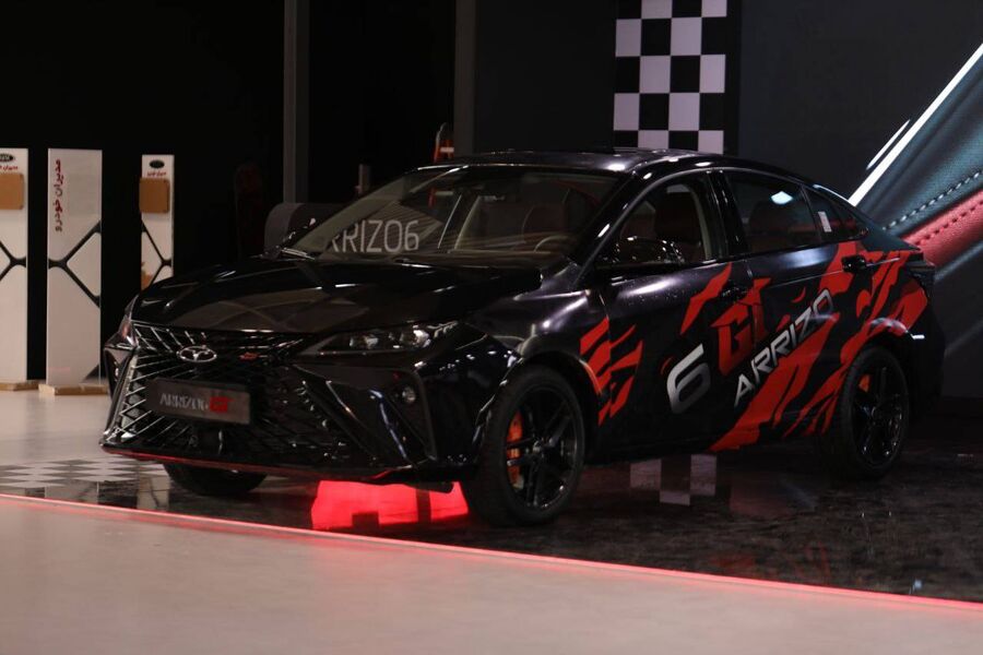 غافلگیری فونیکس و فونیکس NEV برای بازدیدکنندگان از اتو اکسپو تهران