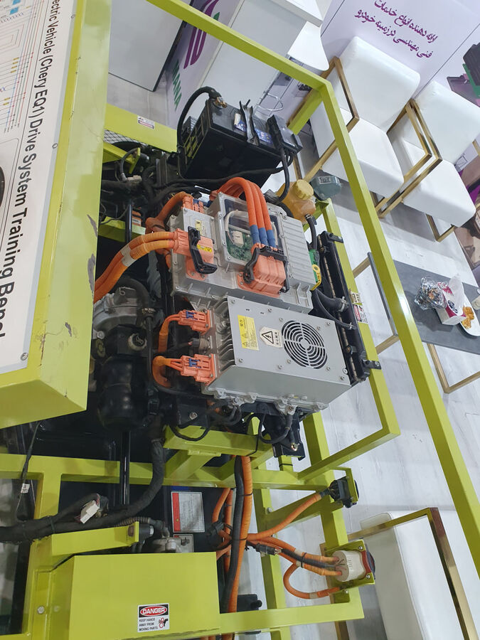 رونمایی از فناوریهای جدید و هیبرید متوسط کشور