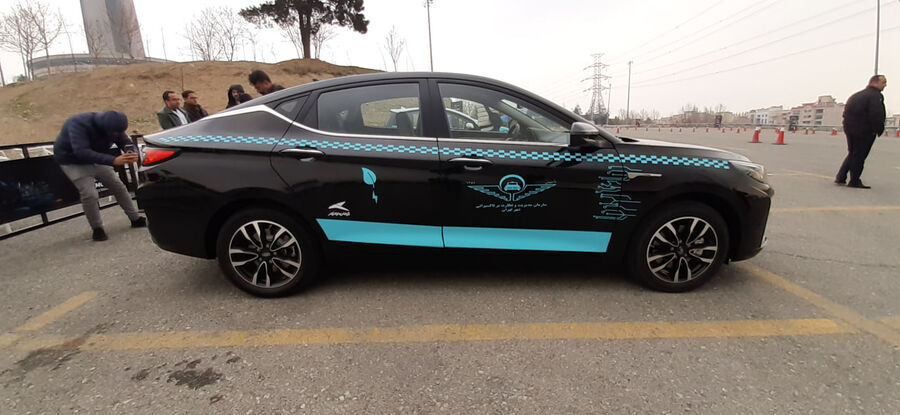 «KMC e-Taxi»؛ نمایش قدرت و شتاب بالا بدون دود و صدا