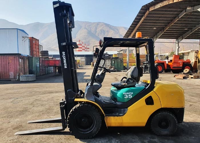 لیفتراک | بازوی پرقدرت شرکتها برای جابهجایی بارها و سازماندهی انبارها