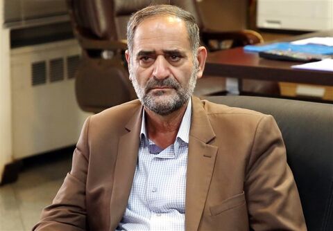 دولت نسبت به واردات خودرو بی توجه است روحالله عباسپور  ، نماینده مردم بوئینزهرا و آوج