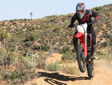 آیا موتورسواران آفرودی بیشتر از خودروسواران طبیعت را تخریب میکنند؟  موتورسواران آفرودی