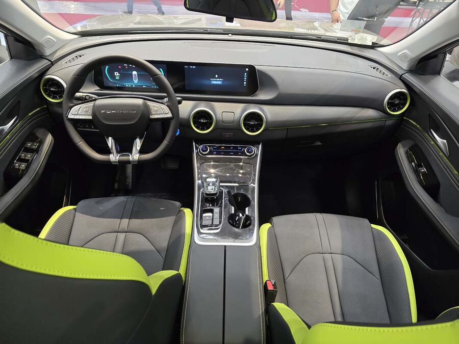 جشنواره رونماییهای «گروه آرین» در نمایشگاه خودرو شیراز