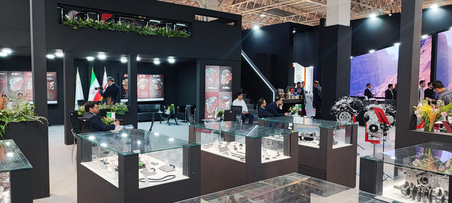 حضور مگاموتور با قوای محرکه جدید در نمایشگاه قطعات تهران