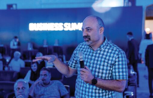 ایجاد ارتباط شبکهای میان مدیران موفق و فعالان صنعتی در همایش کسبوکار فونیکس