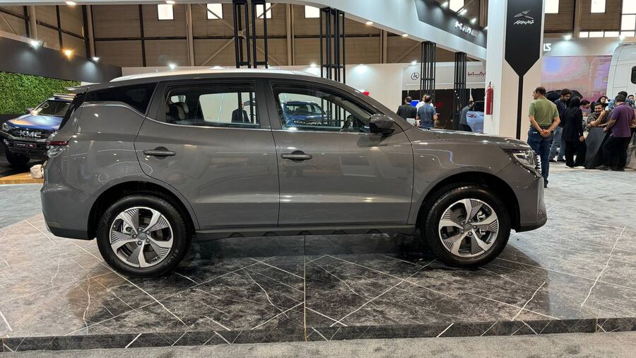 «SR۵» و «CR۶»؛ نوبرانههای «KMC» در اتو اکسپو مشهد