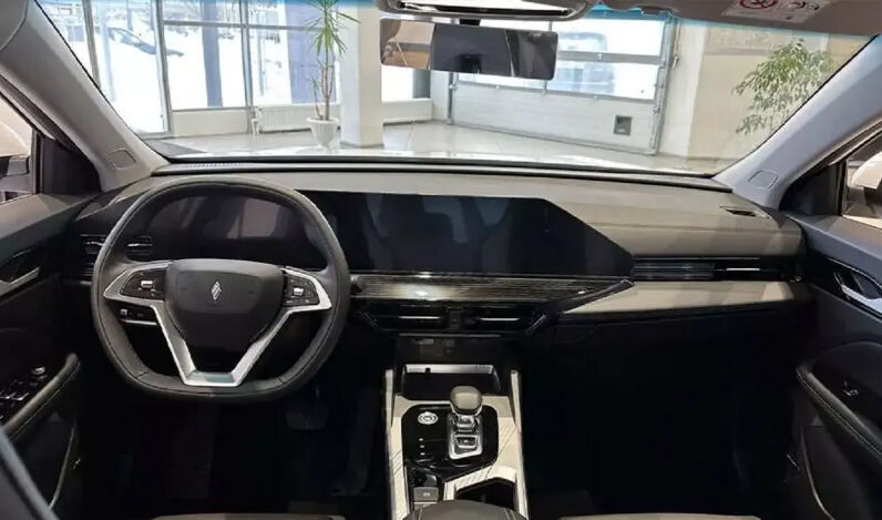 «SR۵» و «CR۶»؛ نوبرانههای «KMC» در اتو اکسپو مشهد