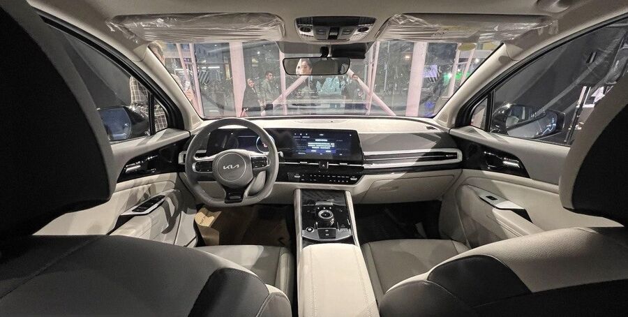 رونمایی کوشا خودرو از دو محصول کیا در نمایشگاه مشهد