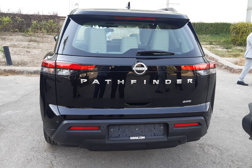 رونمایی نامیخودرو از محصولات نیسان و تویوتا در نمایشگاه مشهد