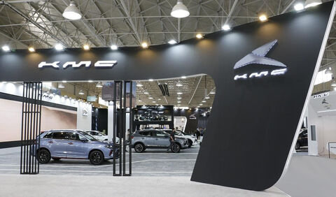 غوغای ستارگان «کرمان موتور» در تبریز غوغای ستارگان «کرمان موتور» در تبریز