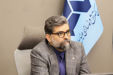 تامین مالی تولید خودرو با پیگیری وزارت صمت و مساعدت بانک مرکزی فرشاد مقیمی، معاون وزیر و رئیس هیات عامل سازمان گسترش و نوسازی صنایع ایران (ایدرو)