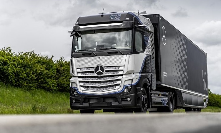 تکنولوژی های پیشرفته در ماشین سنگین بنز