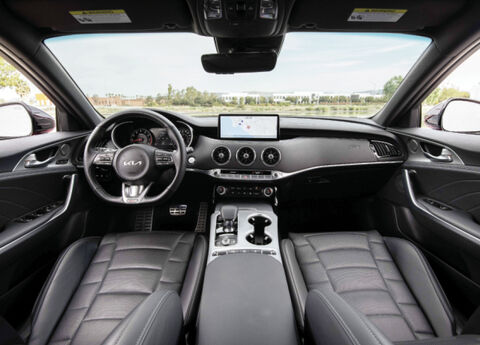 وقتی کیاموتورز رقیب لکسوس میشود! کیا