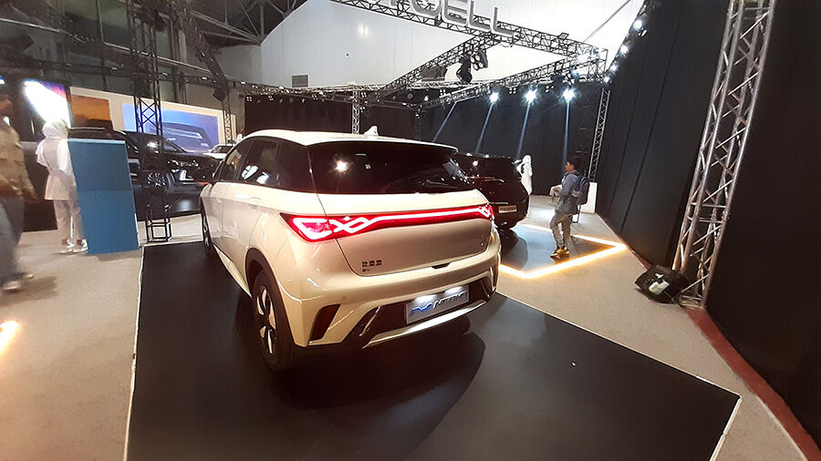 جشنواره شگفتانه های نبکا با سبد محصولات «BYD»