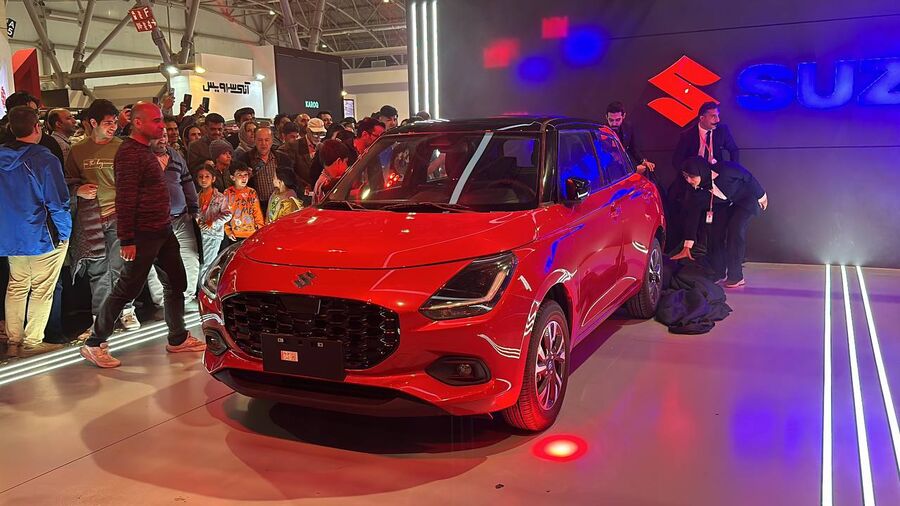 سوزوکی سوئیفت در نمایشگاه اصفهان رونمایی شد