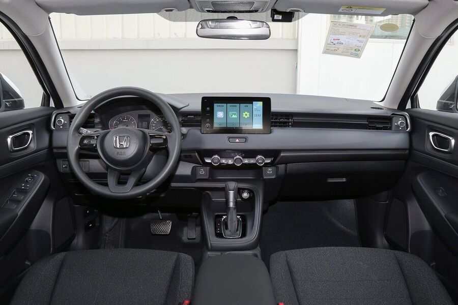 مقایسه کرولا کراس، مزدا CX-۳۰، هوندا وزل و سوزوکی فرانس