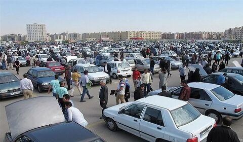 ریزش نرخ ارز، قیمت خودروهای داخلی را پایین آورد بازار خودرو فروش خودرو